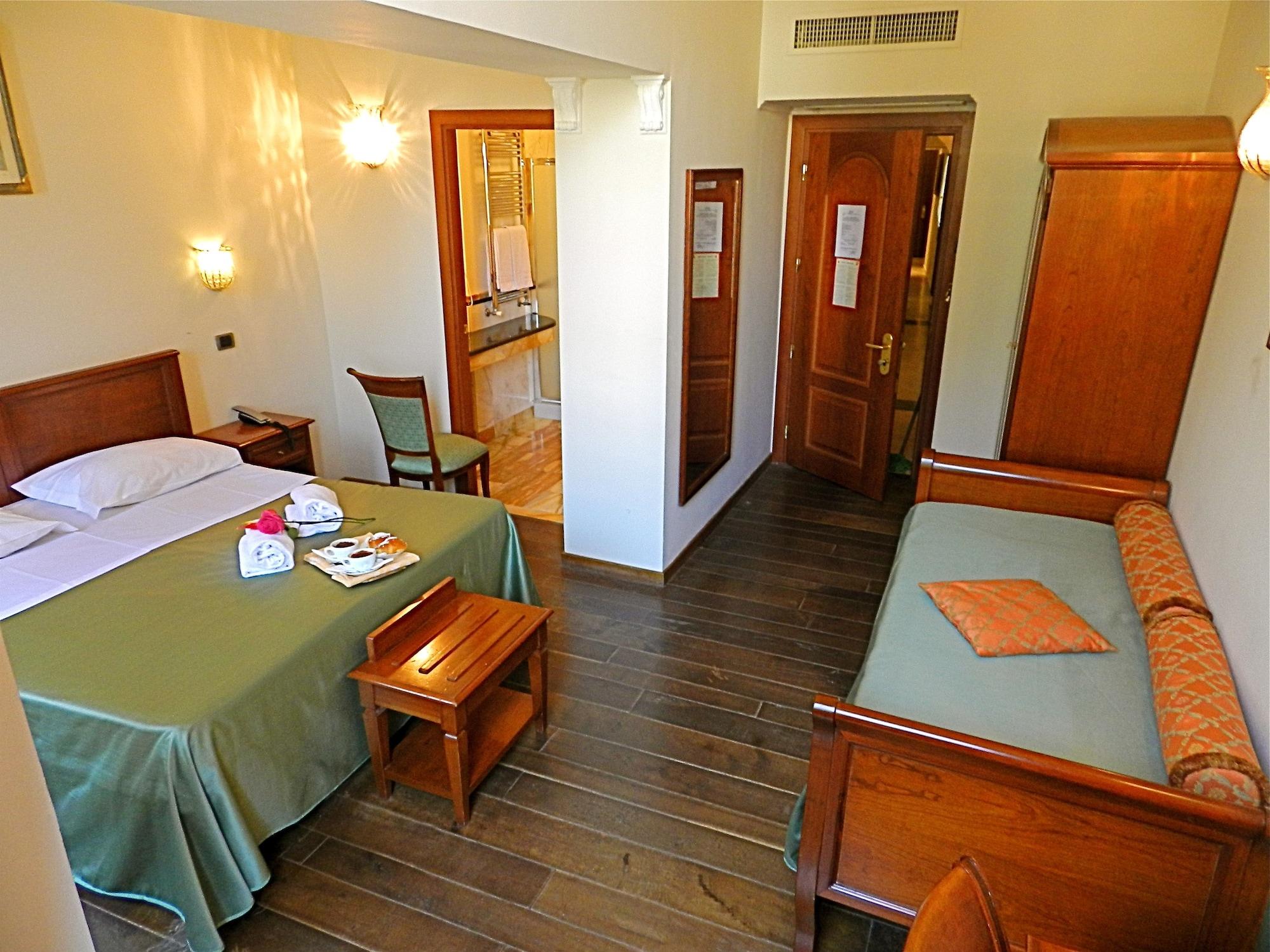 Domus Florentiae Hotel Florence Exterior photo