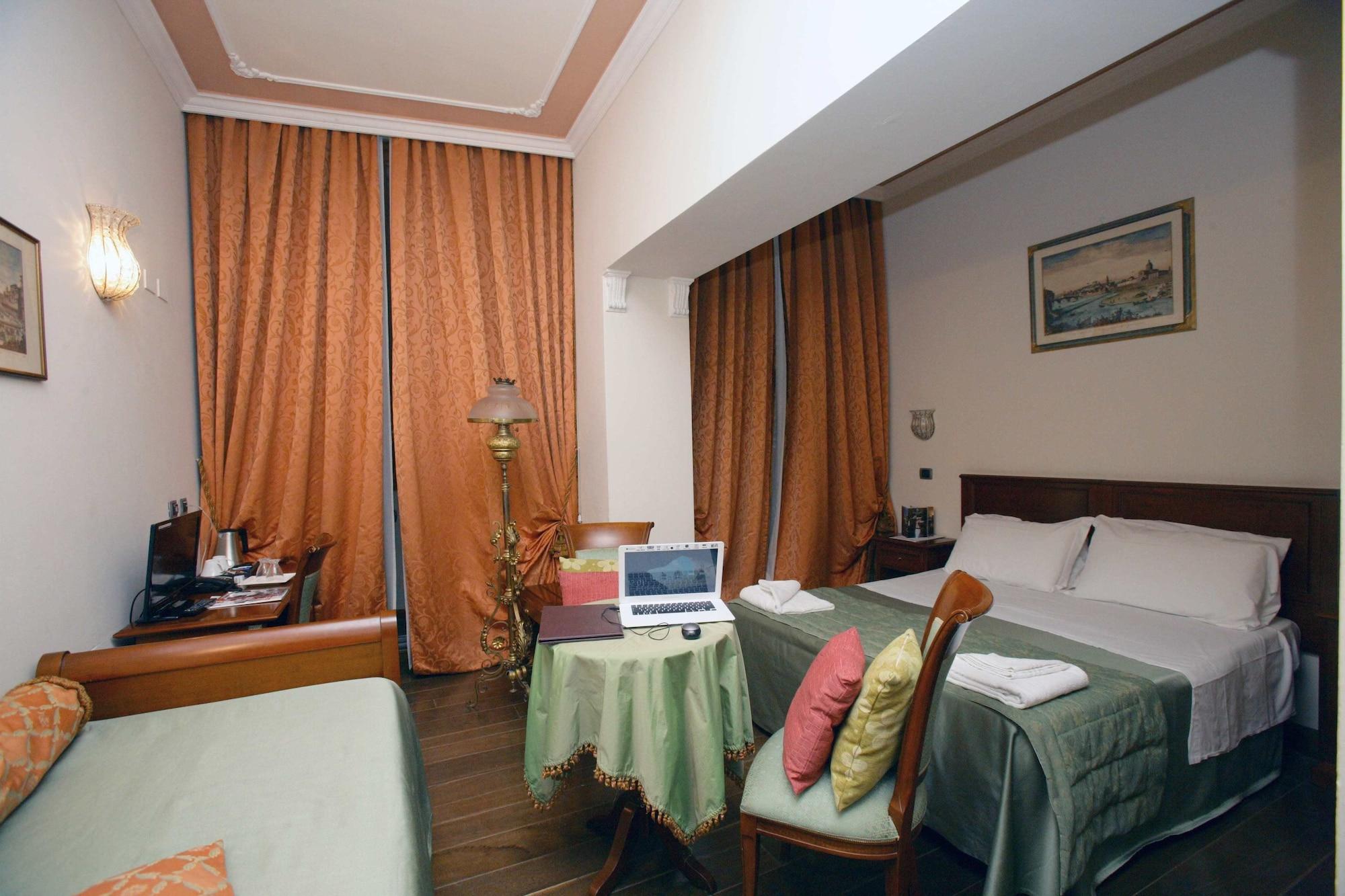 Domus Florentiae Hotel Florence Exterior photo