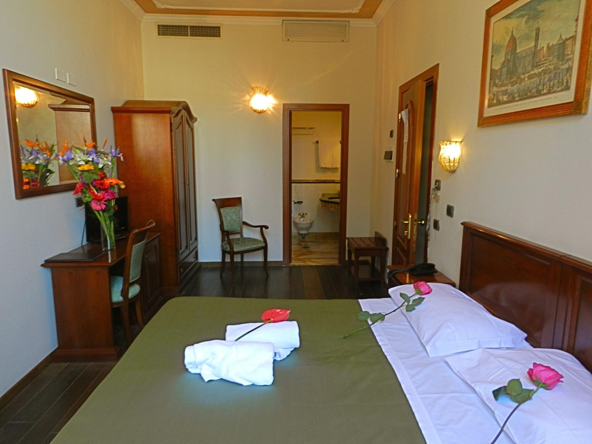 Domus Florentiae Hotel Florence Exterior photo