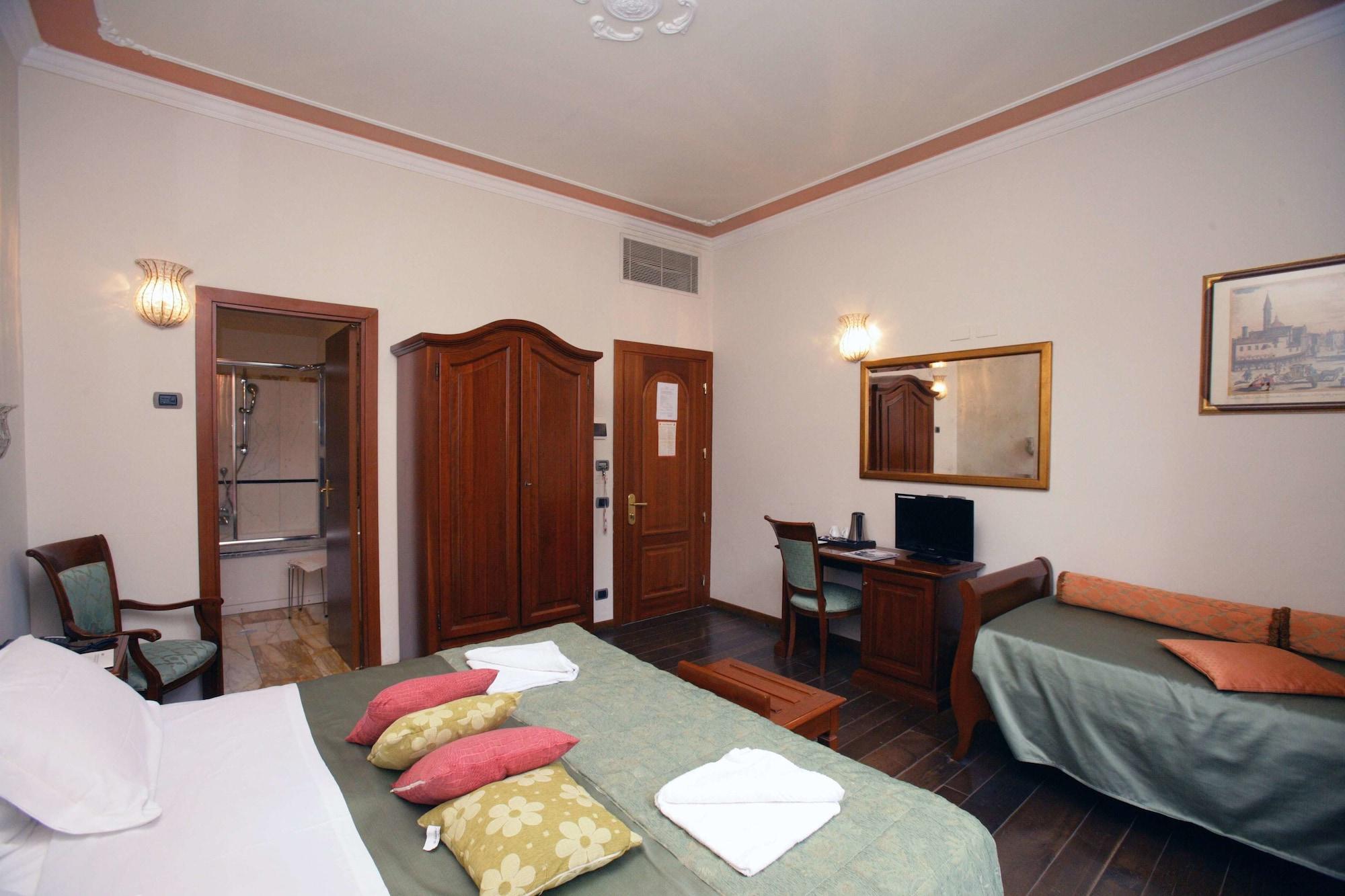 Domus Florentiae Hotel Florence Exterior photo