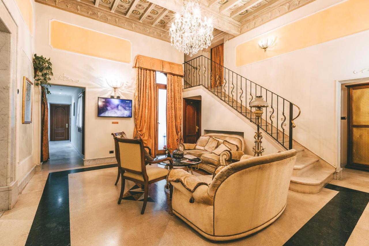 Domus Florentiae Hotel Florence Exterior photo